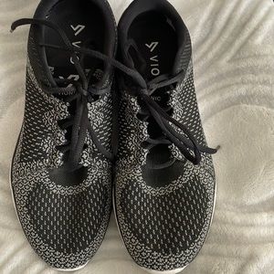 Womens Vionic shoes.  Sierra size 9.5.